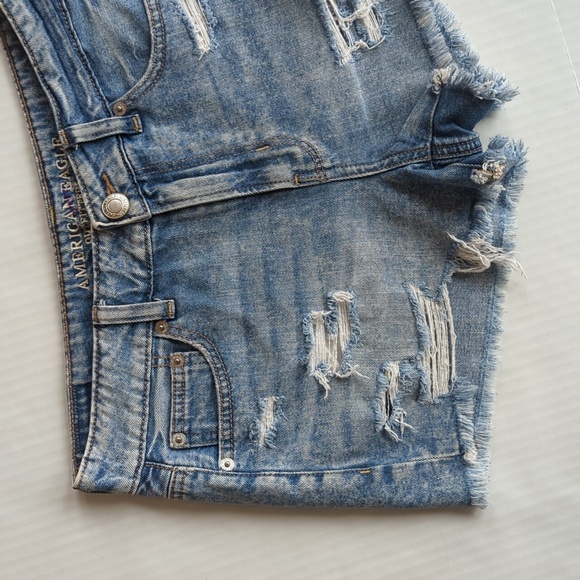 AEO Distressed Tom Girl Shortie Ripped Distressed Frayed Jean Shorts 2 Blue - Picture 12 of 15